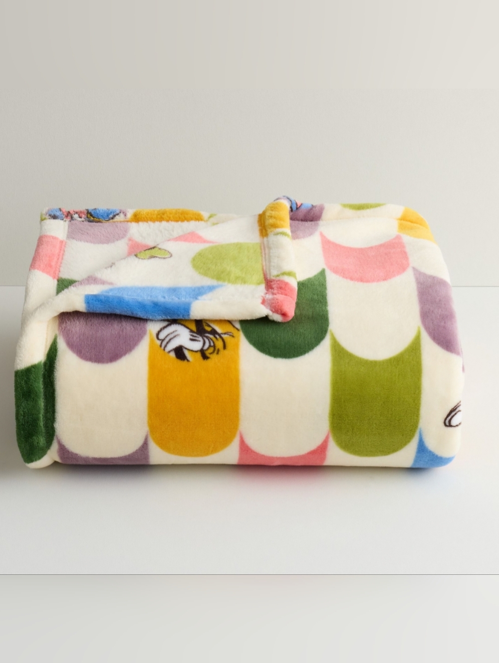 Mickey Mouse And Friends Throw Blanket  Plush NWT